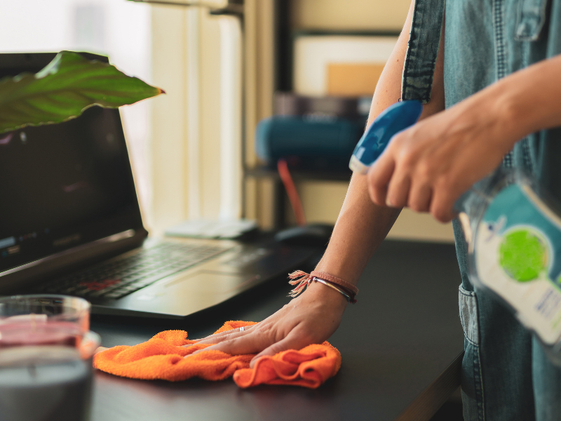 VỆ SINH VĂN PHÒNG